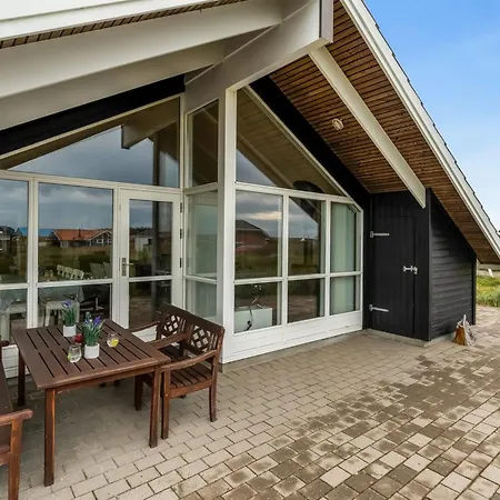 Sochyeta - 150m From The Sea By Interhome * Harboør